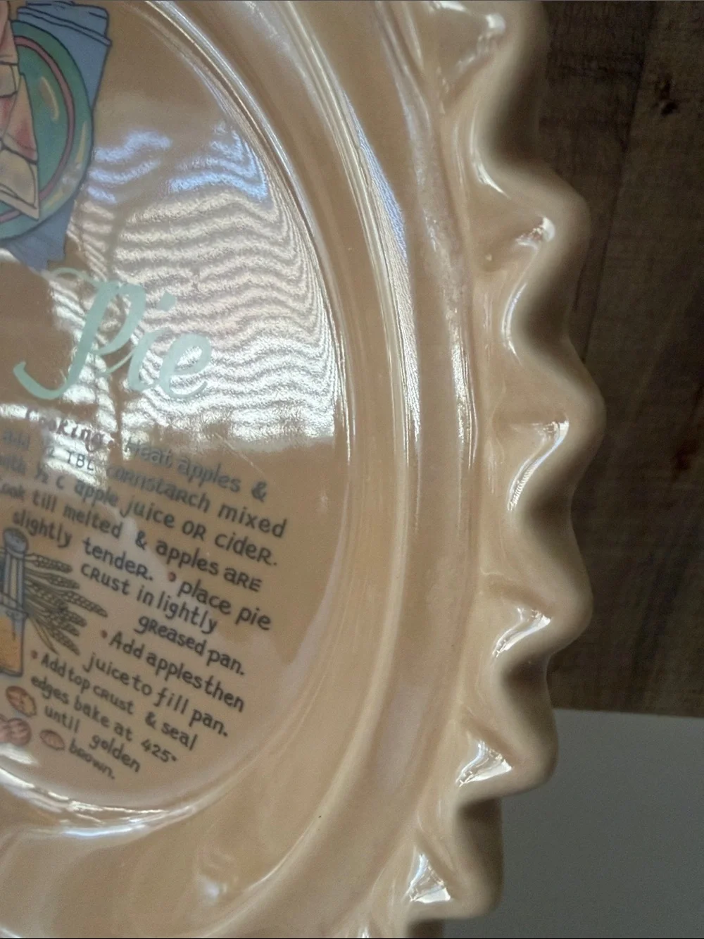 Vintage Apple Pie Ceramic Pie Plate – Beige